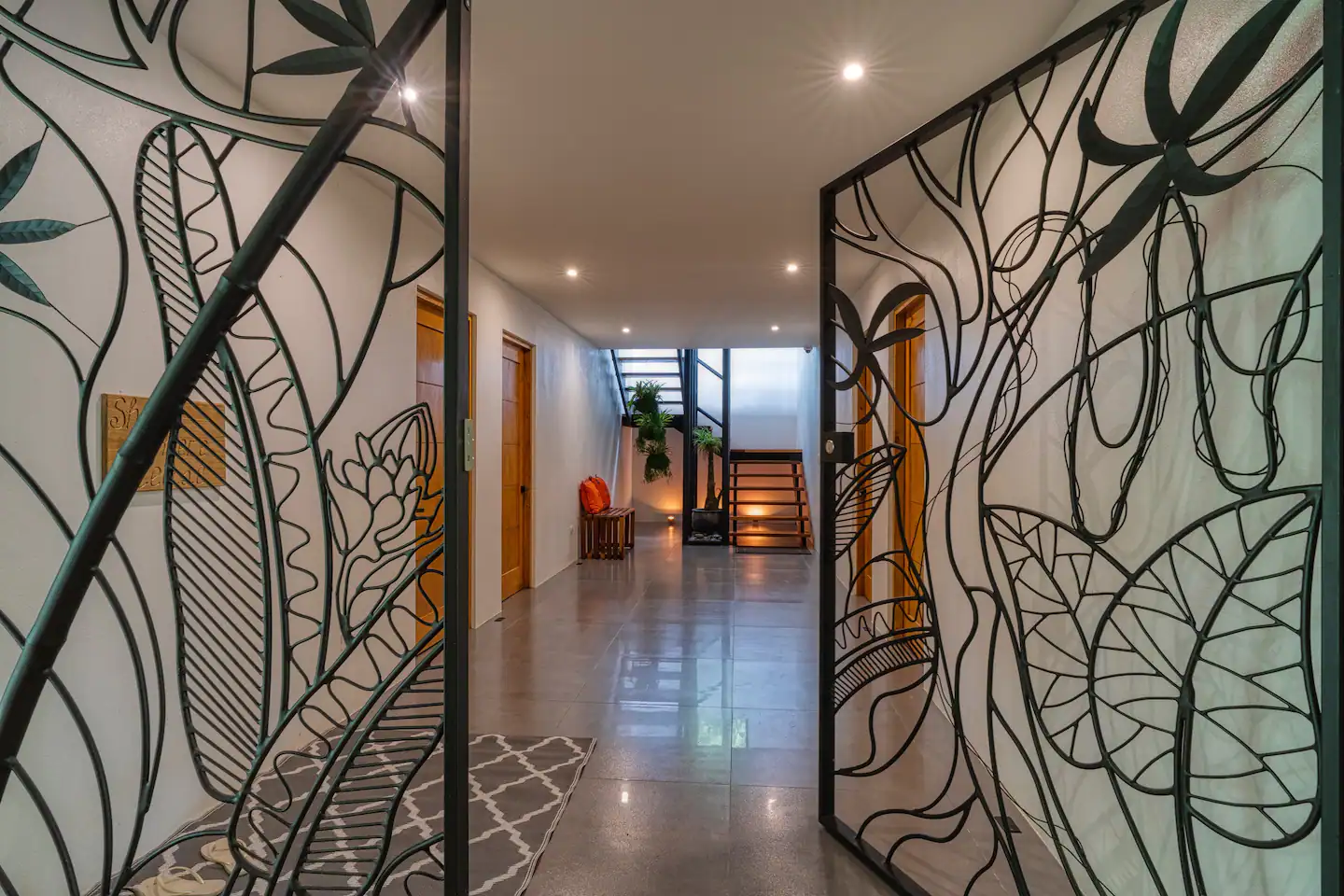Custom Gate