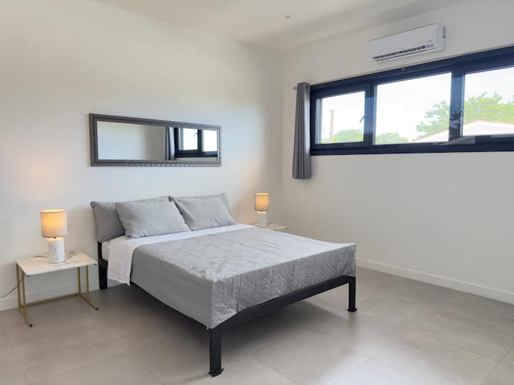 0b2faedf-73df-4f85-8b4f-84a76a934040