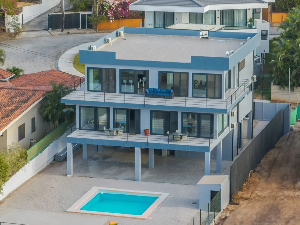 Custom Home Construction 4 casa dos hermanas rear pool