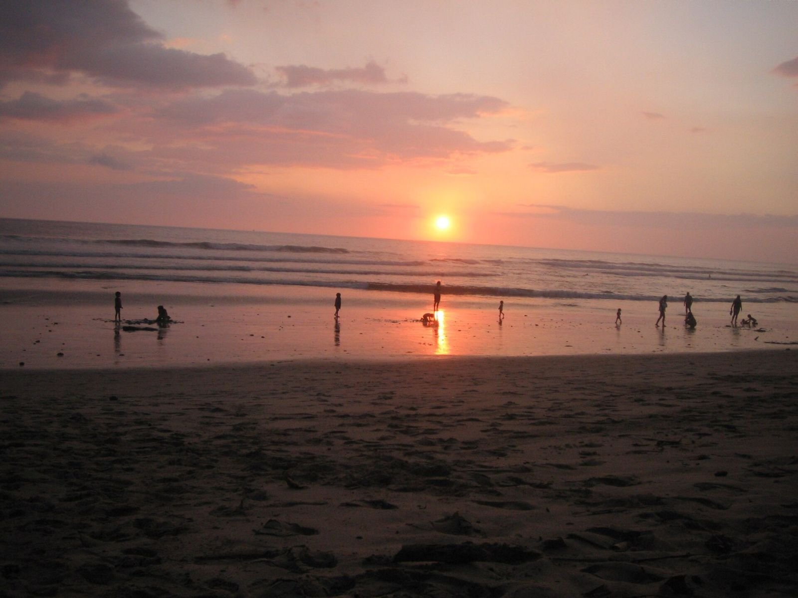 Sunset over the ocean at Playa Santa Teresa on Costa Rica's Nicoya Peninsula.