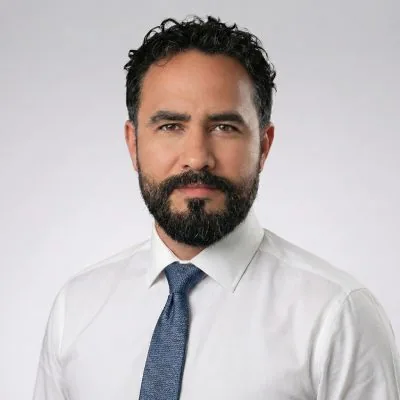 About 2 Sergio Cerceño